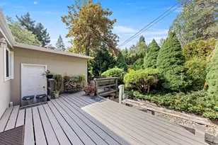 214 NW Creekside Dr, Grants Pass, OR 97526 - Photo 8