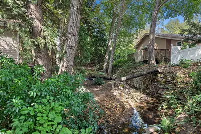 214 NW Creekside Drive, Grants Pass, OR 97526 - Photo 16