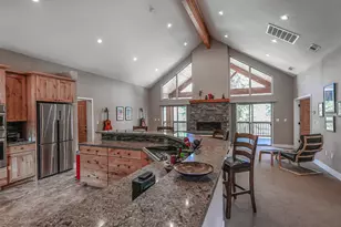 1073 Timber Ridge Loop, Klamath Falls, OR 97601 - Photo 14