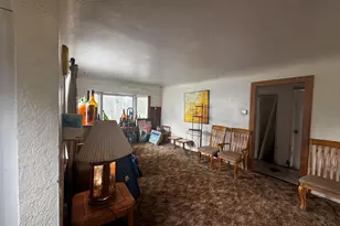 1740 Riverside Dr, Klamath Falls, OR 97601 - Photo 4