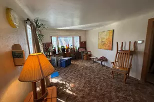 1740 Riverside Dr, Klamath Falls, OR 97601 - Photo 6