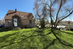 1740 Riverside Dr, Klamath Falls, OR 97601 - Photo 26