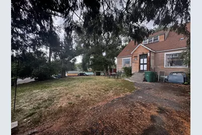 1740 Riverside Drive, Klamath Falls, OR 97601 - Photo 2