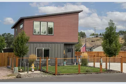 883 NE 6th Street, Prineville, OR 97754 - Photo 1