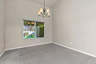 601 Summerwood Dr, Medford, OR 97504 - Photo 14