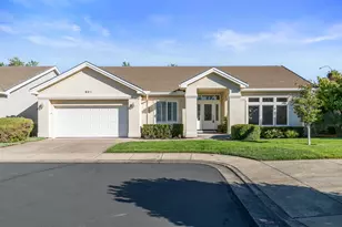 601 Summerwood Dr, Medford, OR 97504 - Photo 36