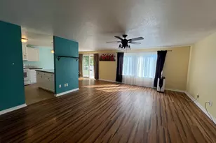 719 Newtown St, Medford, OR 97501 - Photo 4
