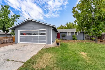 2098 Delta Waters Road, Medford, OR 97504 - Photo 2