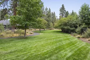 60220 Rolled Rock Way, Bend, OR 97702 - Photo 32