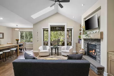 60220 Rolled Rock Way, Bend, OR 97702 - Photo 6