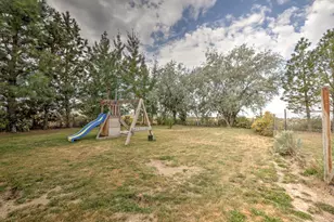 57366 N Rainbow Rd, Christmas Valley, OR 97641 - Photo 14