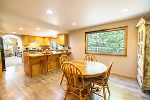 1355 Summit Loop, Grants Pass, OR 97527 - Photo 8