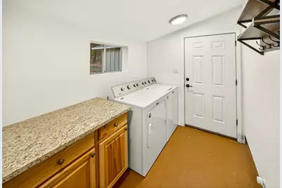 367 Madrona Drive, Cave Junction, OR 97523 - Photo 8