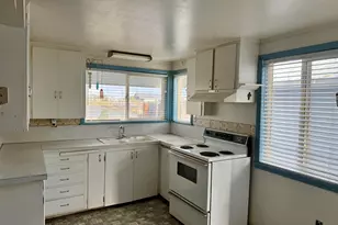 57674 Buckskin Rd, Christmas Valley, OR 97641 - Photo 16