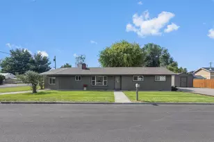 615 NE Fairview St, Prineville, OR 97754 - Photo 30