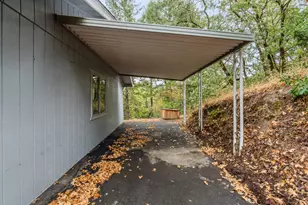 259 Tina Way, Grants Pass, OR 97526 - Photo 4