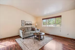 70120 Mustang Dr, Sisters, OR 97759 - Photo 10