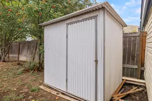 10242 McGuire Ave, Klamath Falls, OR 97603 - Photo 26