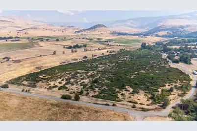 [Address not provided], Ashland, OR 97520 - Photo 12