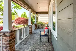 210 Bellerive Dr, Eagle Point, OR 97524 - Photo 6