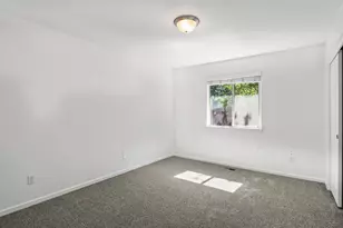 61730 Joan Court, Bend, OR 97702 - Photo 16