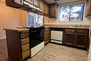 330 High St, Ashland, OR 97520 - Photo 12