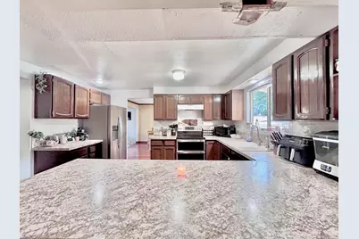 2435 Lindley St Way, Klamath Falls, OR 97601 - Photo 4