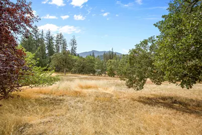 301 Robmar Lane, Grants Pass, OR 97527 - Photo 22