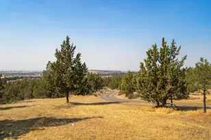 1925 NE Loucks Rd, Madras, OR 97741 - Photo 20