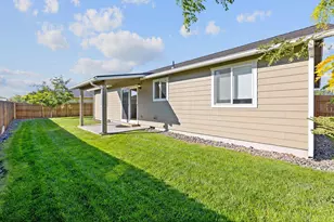 1087 NE Crista Ct, Prineville, OR 97754 - Photo 6