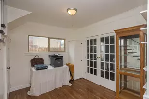 854 W 2nd St, Medford, OR 97501 - Photo 12