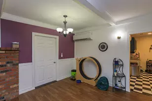 854 W 2nd St, Medford, OR 97501 - Photo 6