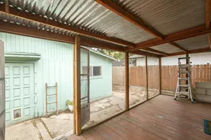 854 W 2nd St, Medford, OR 97501 - Photo 32