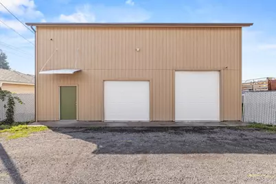 2545 Darrow Avenue, Klamath Falls, OR 97601 - Photo 12