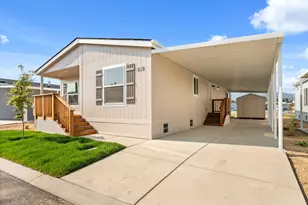 300 Luman Rd, Phoenix, OR 97535 - Photo 2