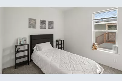 300 Luman Road #205, Phoenix, OR 97535 - Photo 8