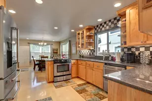 739 Spring Valley Dr, Medford, OR 97501 - Photo 20