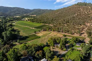 2864 Griffin Creek Rd, Medford, OR 97501 - Photo 1