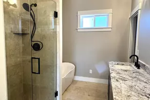 1322 Orchard Home Dr, Medford, OR 97501 - Photo 12