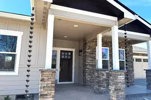 1322 Orchard Home Dr, Medford, OR 97501 - Photo 2