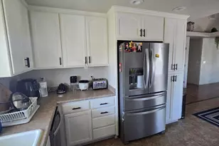 3885 Avenue C, White City, OR 97503 - Photo 14