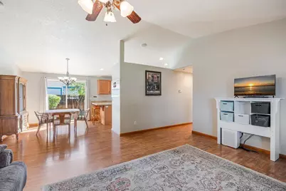 2228 SW Stonehedge Court, Redmond, OR 97756 - Photo 10