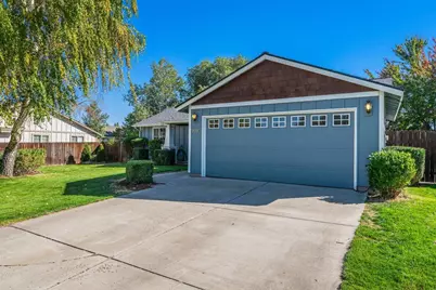 2228 SW Stonehedge Court, Redmond, OR 97756 - Photo 4