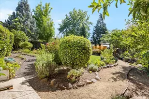 4760 Torrey Pines Dr, Medford, OR 97504 - Photo 38