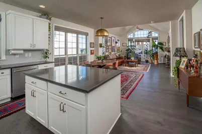 63182 Iner Loop, Bend, OR 97701 - Photo 6