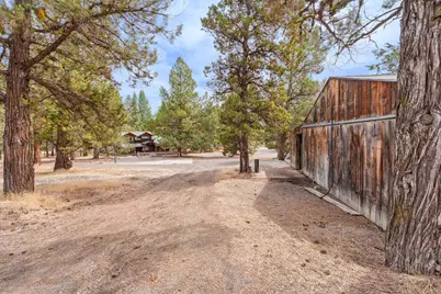 67439 Hwy 20, Bend, OR 97703 - Photo 46