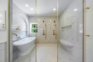 381 Stanford Ave, Medford, OR 97504 - Photo 6