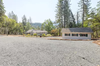 280 Naturescape Rd, Grants Pass, OR 97527 - Photo 38