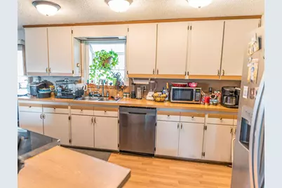 2137 Orindale Road, Klamath Falls, OR 97601 - Photo 2