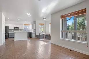 113 NW Outlook Vista Dr, Bend, OR 97703 - Photo 26